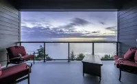 Luxurious Oregon Coast Townhouse with Mesmerizing Views! - 4-Star