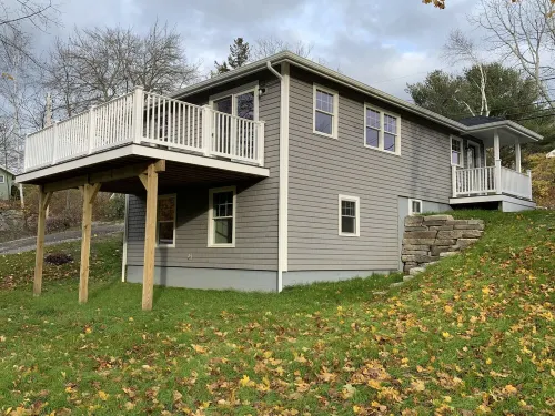 Newly renovated 3 bedroom, 2 bath bungalow, just steps to downtown BBH.