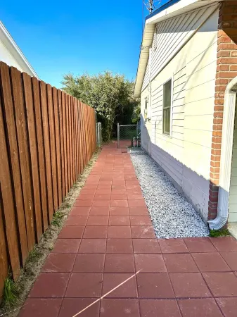 Private/Spacious 1BR Central Near LegoLand 2 Miles