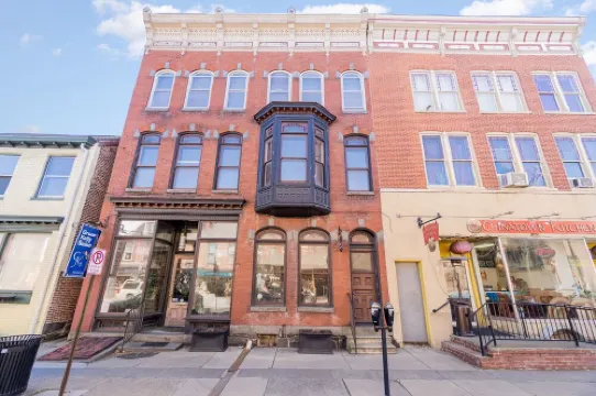 Perfect Location:  Historic Downtown  Guesthouse