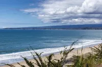 Superb 1-Bedroom Beach Condo at Seascape Beach Resort in Aptos, CA