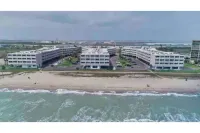 Beautiful Bayfront Water View