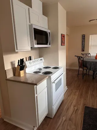 Charming 1bdm cottage with AC & WiFi in Corvallis - Close to OSU Campus