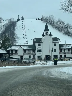 Sleep 12 @ Bellaire Chalet in Schuss Village @ Shanty Creek Resort