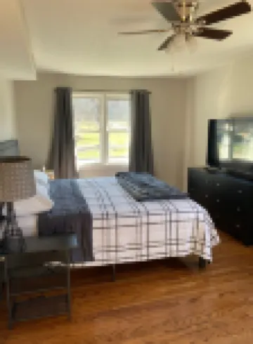 Near great hiking trails and the friendly amenities of downtown Travelers Rest Hotels in Travelers Rest