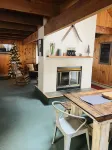 Cozy cabin with hot tub in a peaceful setting!
