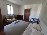 Villa Perale- Apartment in villa with park on the slopes of the Dolomites Hotels near Piave Beach