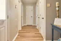 Spacious Home w/ Coffee Bar & GameRoom near Ft. Stewart & Savannah