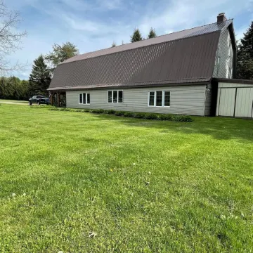 Big Barn in Bemus Point, unique, peaceful, and memorable