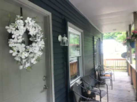 Cozy Court Street #2