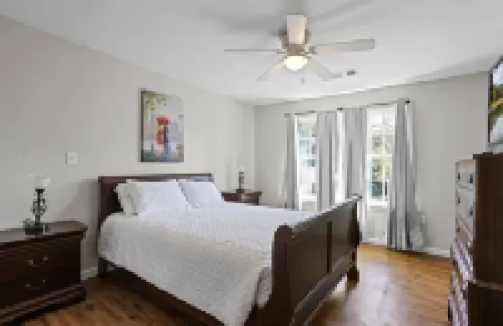 Wallk to coffee shops restaurants,  breweries all with in 1.5 miles of downtown 帕克酒店