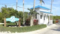 Ocean Oasis at Ocean Pointe Key Largo Pool Jacuzzi Beach in a Safe Gated Resort