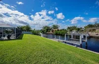 Heated Pool, Canal Front, Kayaks - Paradise Awaits!
