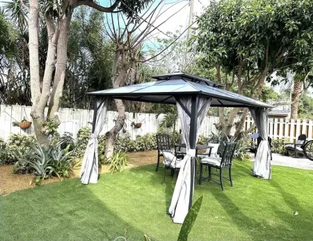 LANTANA ZEN 1 BED 1 BATH COTTAGE WITH SAUNA Отели рядом с достопримечательностью «Залив Бойнтон Бич»