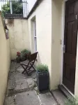 One bed cosy flat short walk  to Exeter centre