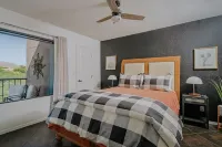 Million Dollar View - "Vista Verde" 2b/2b Condo