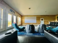 New! Private 5BR 5,000 SqFt Lake House on 7 Acres