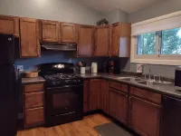 Comfy, spacious 3 bedroom near Rantoul Family Sportsplex. Hotels in Rantoul Township
