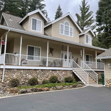 Spacious Lake Almanor West Getaway - Enjoy Everything the Lake Has to Offer