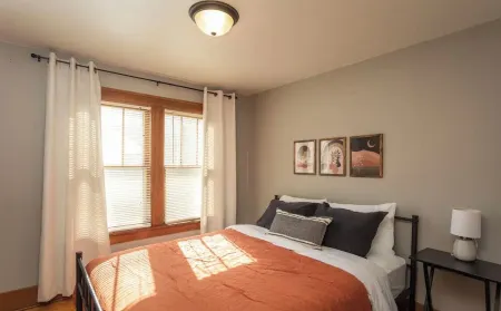 The Boho Bungalow! Downtown Alexandria