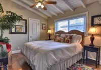 Clean & Highly Rated - Close to CDM Beach/Village, A/C&Garage