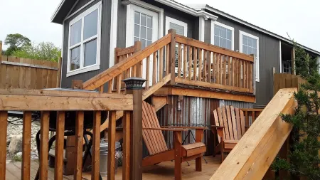 1-bedroom cottage just 7 minutes to Guadalupe River