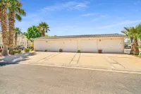 Modern Resort Condo - Pools, Courts & Scenic Views