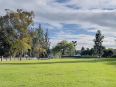 Family Getaway Pool House 5 Beds for 10 Near Disney Mt. SAC Supermarket Shopping Hotels in West Covina