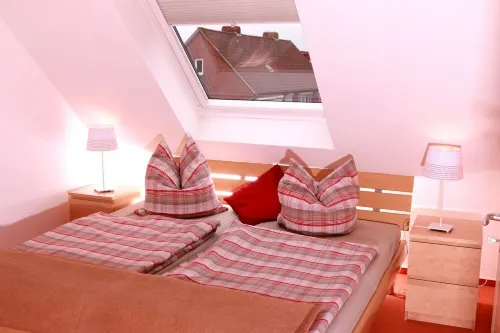 North Sea view 70 sqm, 2 balconies, free WiFi