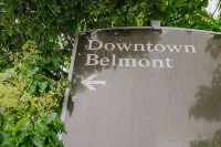 Best of Downtown and Belmont in cozy unique 2BD! Walk everywhere! 샤러츠빌 호텔