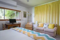 Spacious, Beautiful & Private Hillside Oasis, SW Pdx & Free Coffee!