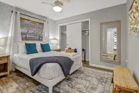 Modern Pool Home • Central Fort Myers Location - Private Pools