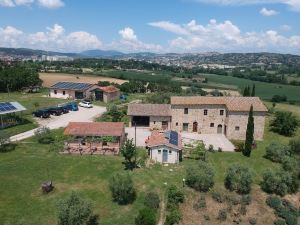 Perugia Farmhouse