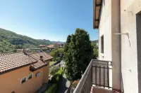 Como Holiday Home - Apartment ideal for families.