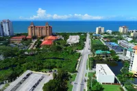 Couples Hideaway | Close to Everything | Short Walk to Beach - 4-Star