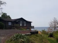 Stunning Views from Waterfront Log Cabin With Fireplace On The Chesapeake Bay Hotels in Calvert County