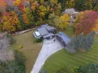 STRATTON SKI HOUSE BUILT FOR FUN, HOT TUB, SAUNA, MAN CAVE, MORE