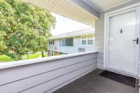 Comfortable and Quiet Condo near the Village and NC State