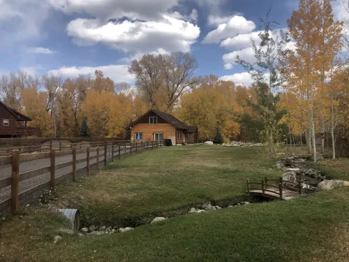 House - 3 BR - 2 BA - Sleeps 10