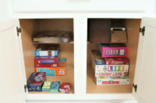 Lake House! Paddleboat, kayaks, fire pit, bikes, fish! fountain&mountain views!