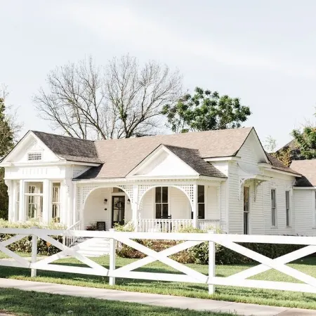 Historical Morrow House Season 5 Fixer Upper, Featured In Cottage Style Magazine
