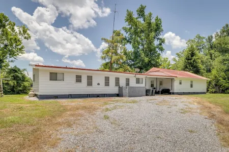 Cozy Lakefront on Black River Lake - 2 Boat Slips - Sleeps 6