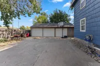 Charming apartment with WiFi, and Free Laundry in brilliant Sioux Falls