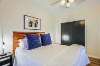 "Clementine at The 403" Historic District Apartment Walkable to Downtown - 3-Star