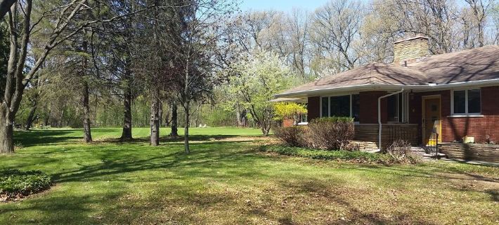 A sanctuary just 15 minutes from Detroit Hotels in Southfield