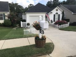 Clean Cozy Cottage Ideally Located