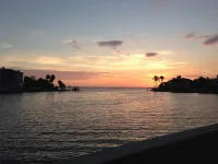 Light filled walk to bay 1 King BR,1 BA private cottage by the Ringling Museum