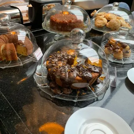Hotel Oeste Plaza