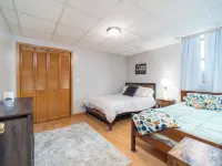 Four Bedroom/Three Bath. Ideal Winter Getaway. Snowmobile Trail Access. Hotels in Chautauqua