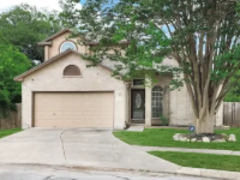 Spacious 5-bedroom house with private pool in a central San Antonio location. ライブ・オークのホテル